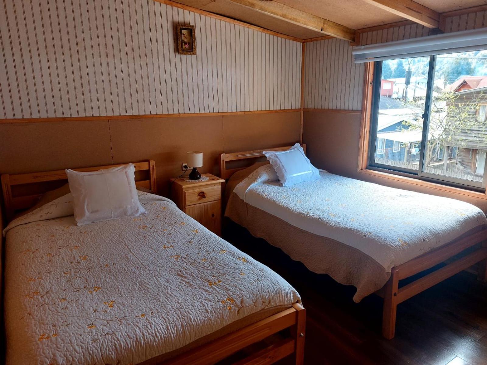 Hostal Y Cabanas Ventisquero Puerto Puyuguapi Εξωτερικό φωτογραφία